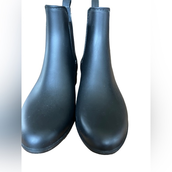 Banana Republic chelsea Rain boot. Black size 7 - Picture 6 of 9